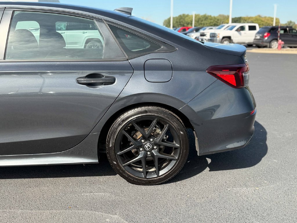 Used 2025 Honda Civic Sport image 13