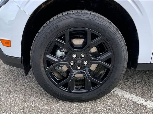 Used 2025 Ford Maverick Lariat w/ Black Appearance Package AWD/4WD image 8