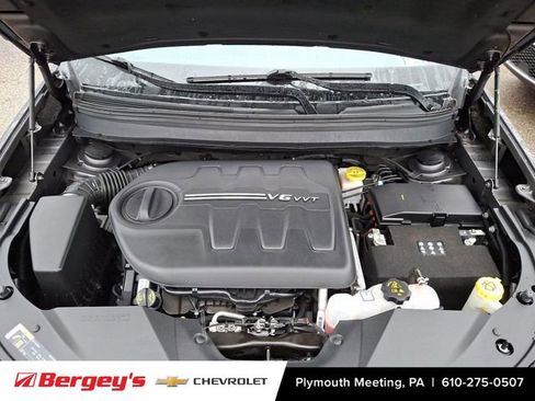 Used 2020 Jeep Cherokee Limited w/ Technology Group image 29