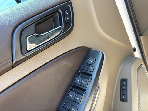 Used 2017 Chevrolet Suburban LT w/ Max Trailering Package RWD image 11
