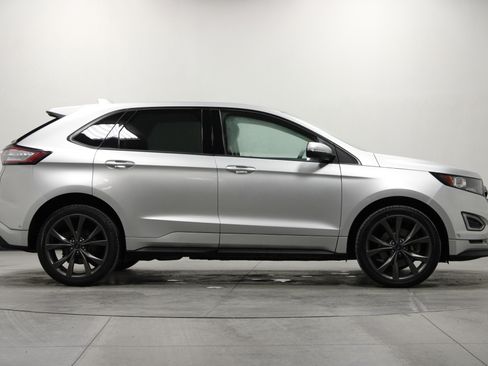 Used 2018 Ford Edge Sport w/ Equipment Group 401A image 3