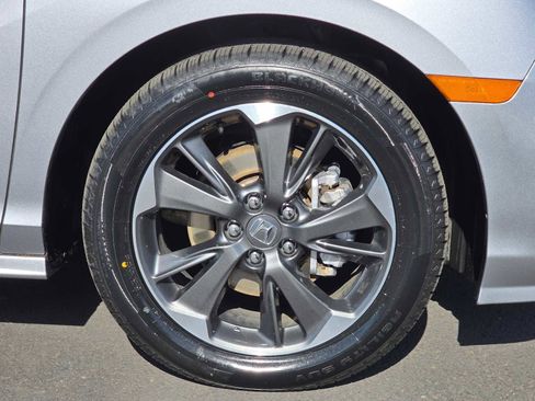 Used 2024 Honda Odyssey Elite image 9
