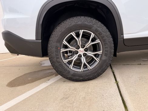 New 2026 GMC Acadia AT4 w/ Luxury Package AWD/4WD image 7