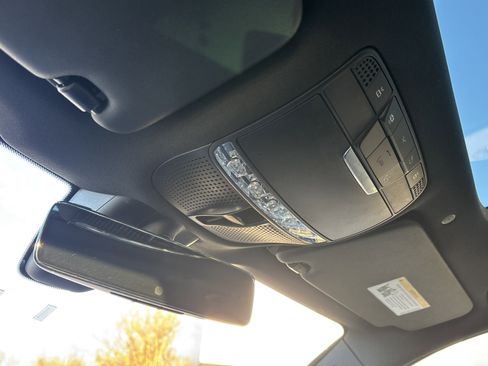 Used 2021 Mercedes-Benz GLC 300 image 34