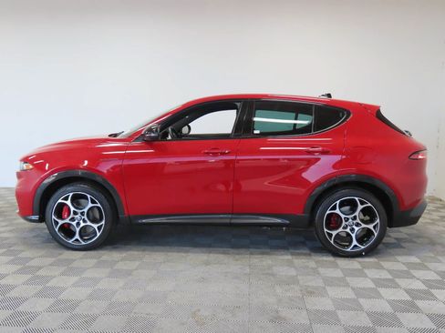 Used 2024 Alfa Romeo Tonale Veloce AWD/4WD image 5