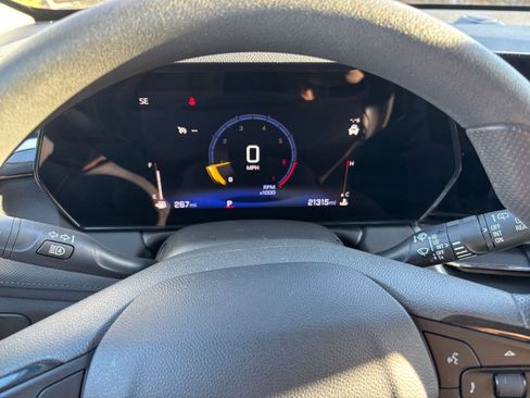 Used 2025 Chevrolet TrailBlazer LT image 38