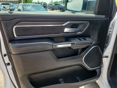 Used 2025 RAM 1500 Laramie AWD/4WD image 19