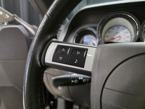 Used 2010 Dodge Challenger R/T RWD image 34