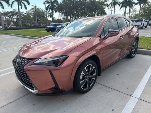 Used 2025 Lexus UX 300h UX 300h Premium w/ Accessory Package (Z2) image 5