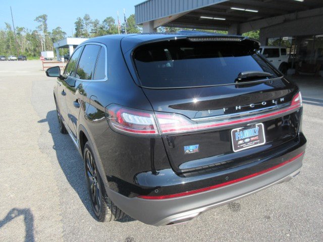 Used 2023 Lincoln Nautilus Reserve w/ Monochromatic Package AWD/4WD image 3
