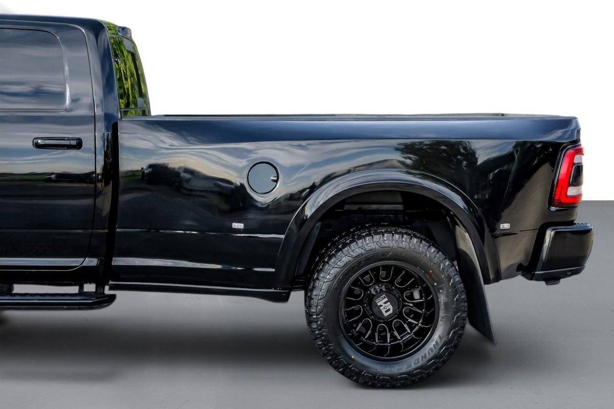Used 2024 RAM 3500 Laramie w/ Night Edition AWD/4WD image 12