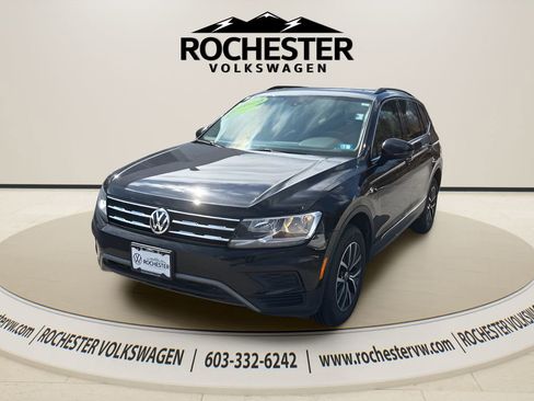 Used 2020 Volkswagen Tiguan SE w/ Panoramic Sunroof Package image 1