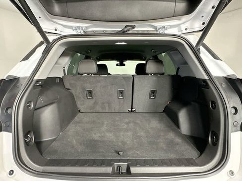 Used 2022 GMC Terrain SLE w/ Driver Convenience Package image 20