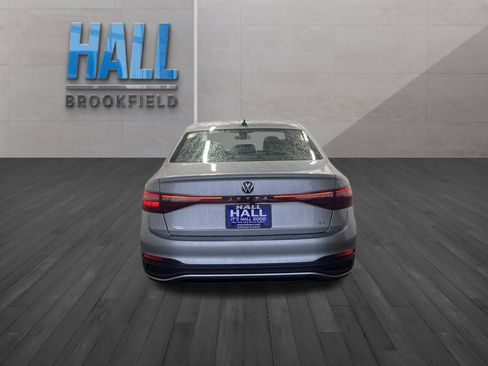 New 2026 Volkswagen Jetta SE image 4