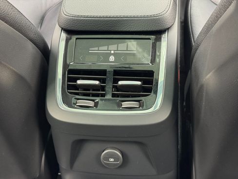 Used 2021 Volvo XC90 T8 Inscription Expression w/ Protection Package Premier image 37