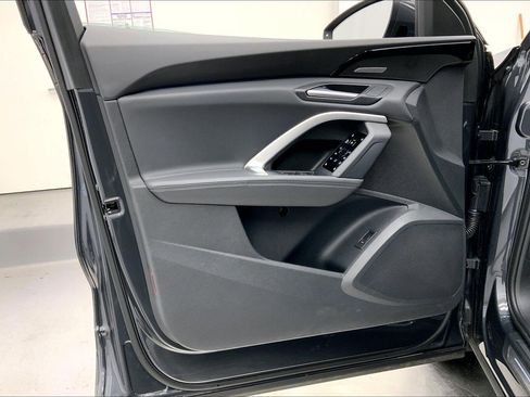 Certified 2025 Audi Q5 2.0T Premium Plus w/ Premium Plus image 25