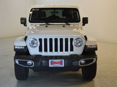 Used 2018 Jeep Wrangler Unlimited Sahara w/ Dual Top Group image 8