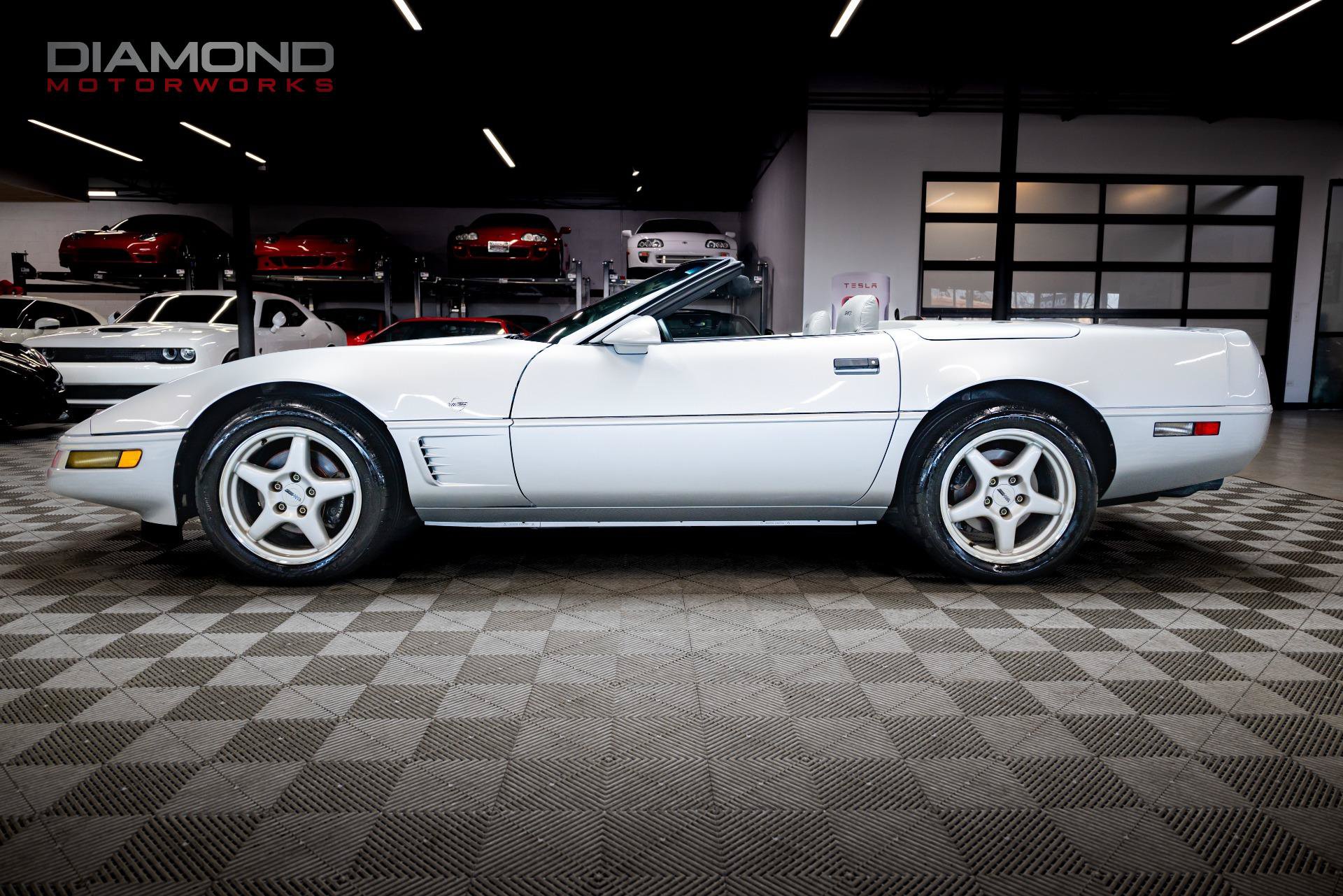 Used 1996 Chevrolet Corvette Convertible RWD image 8