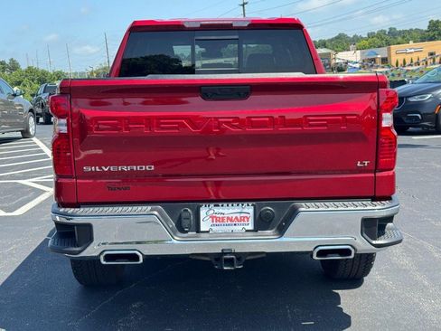 Used 2024 Chevrolet Silverado 1500 LT AWD/4WD image 5