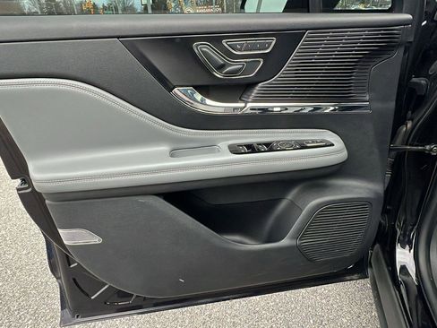 Used 2022 Lincoln Corsair Reserve w/ Elements Package image 23