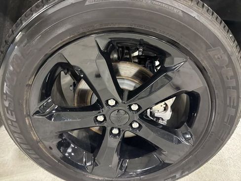 Used 2025 Jeep Grand Cherokee Altitude image 11