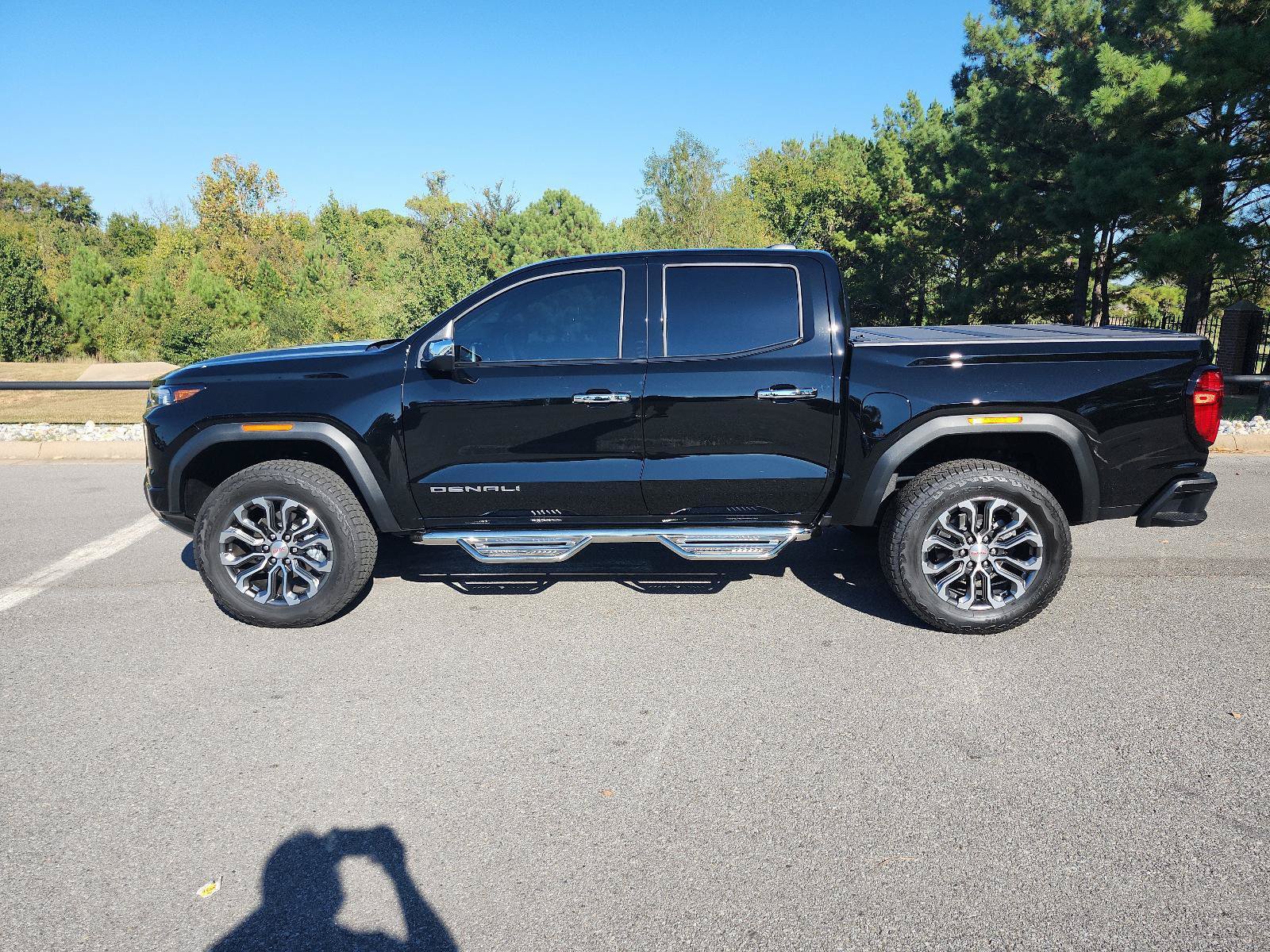 Used 2026 GMC Canyon Denali AWD/4WD image 2