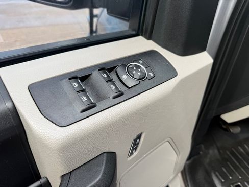 Used 2021 Ford F250 XL w/ STX Appearance Package AWD/4WD image 23
