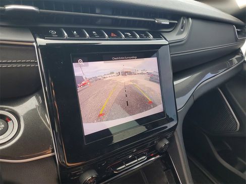 Used 2022 Jeep Grand Cherokee L Laredo image 23