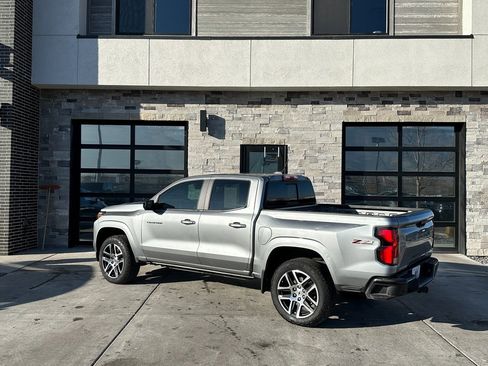 Used 2024 Chevrolet Colorado Z71 w/ Z71 Convenience Package 2 image 5