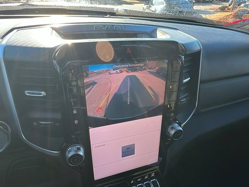 Used 2025 RAM 2500 Big Horn image 32