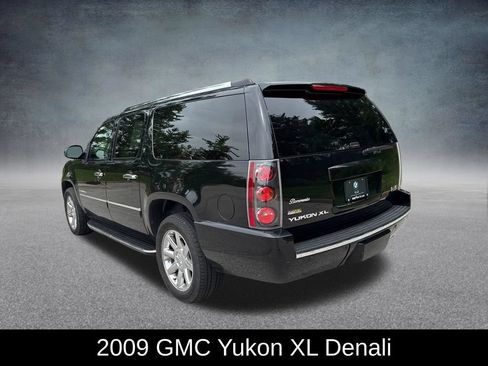 Used 2009 GMC Yukon XL Denali AWD/4WD image 3
