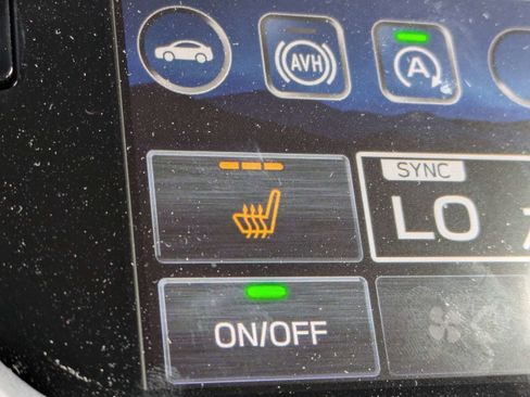 Certified 2025 Subaru Forester Premium w/ Protection Package image 29