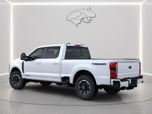 New 2026 Ford F250 Lariat w/ Tremor Off-Road Package AWD/4WD image 4