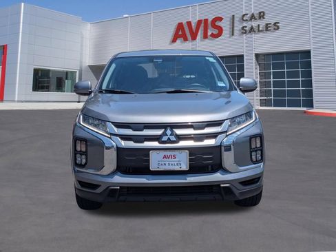 Used 2025 Mitsubishi Outlander Sport SE AWD/4WD image 2