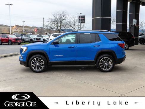 New 2026 GMC Terrain Elevation w/ Elevation Premium Package image 4