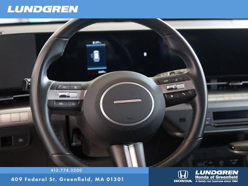 Used 2025 Hyundai Kona SEL AWD/4WD image 18