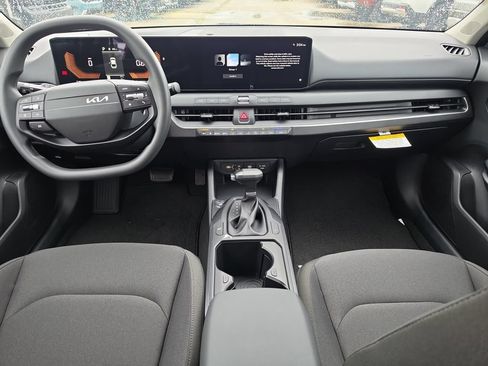 New 2026 Kia K4 FWD image 12