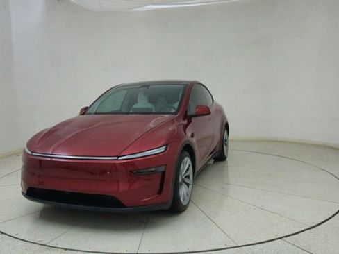 Used 2026 Tesla Model Y AWD image 64