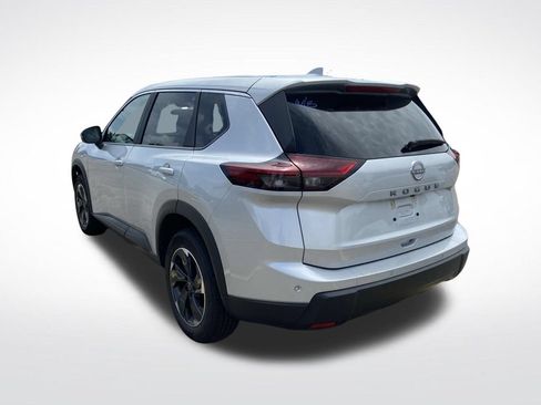 Used 2025 Nissan Rogue SV FWD image 10