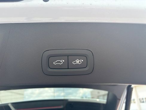 New 2026 Volvo XC40 B5 Plus w/ Protection Package Premier image 29