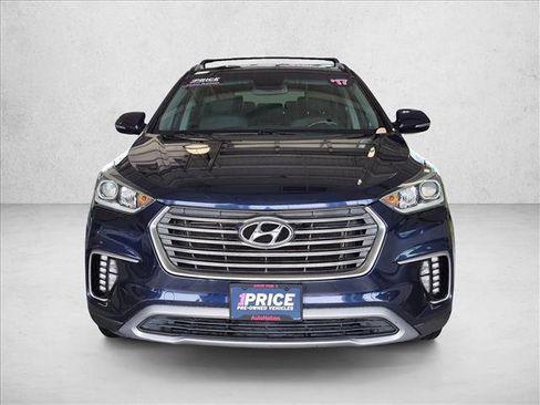 Used 2017 Hyundai Santa Fe SE w/ SE Premium Package 02 FWD image 2