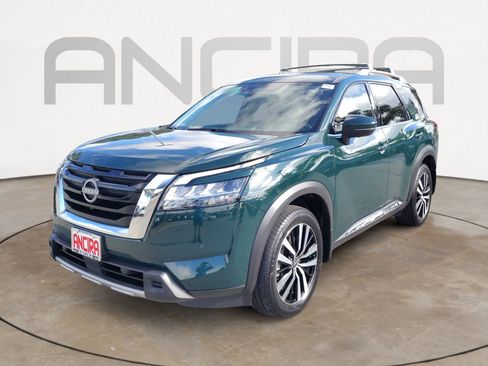 Used 2024 Nissan Pathfinder Platinum FWD image 6