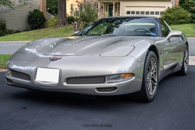 Used 2000 Chevrolet Corvette Coupe RWD image 14