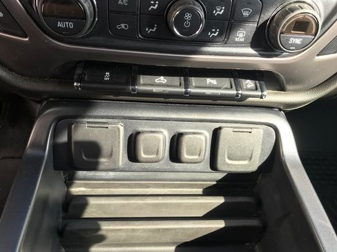 Used 2016 GMC Sierra 1500 SLE w/ All-Terrain Package AWD/4WD image 13