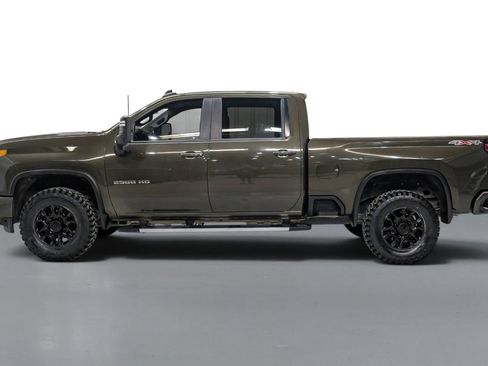 Used 2022 Chevrolet Silverado 2500 LT w/ Convenience Package AWD/4WD image 10