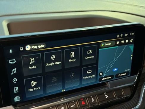 Used 2022 Chevrolet Silverado 1500 RST image 16