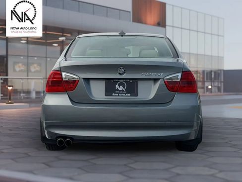 Used 2007 BMW 328xi Sedan image 9