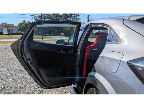Used 2018 Honda Civic Type R image 10