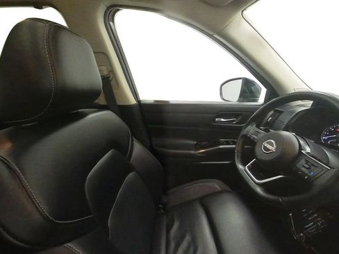 Certified 2023 Nissan Pathfinder SL w/ SL Premium Package AWD/4WD image 32