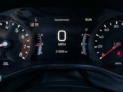 Used 2025 Jeep Compass Limited image 40